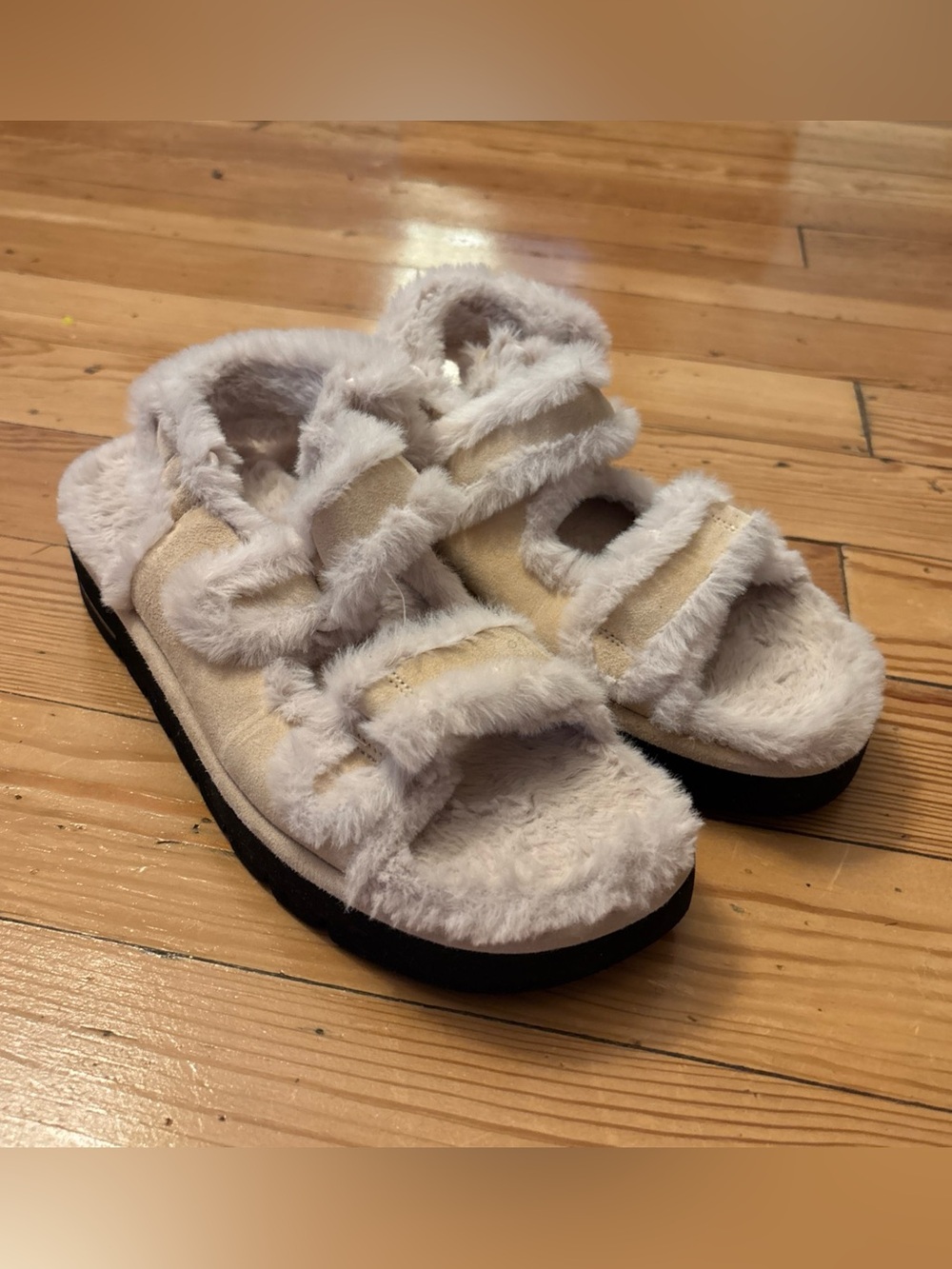 Stuart Weitzman Zoe Lift Chill Suede Fur Sandals Cream Women's US 7.5B/EU38